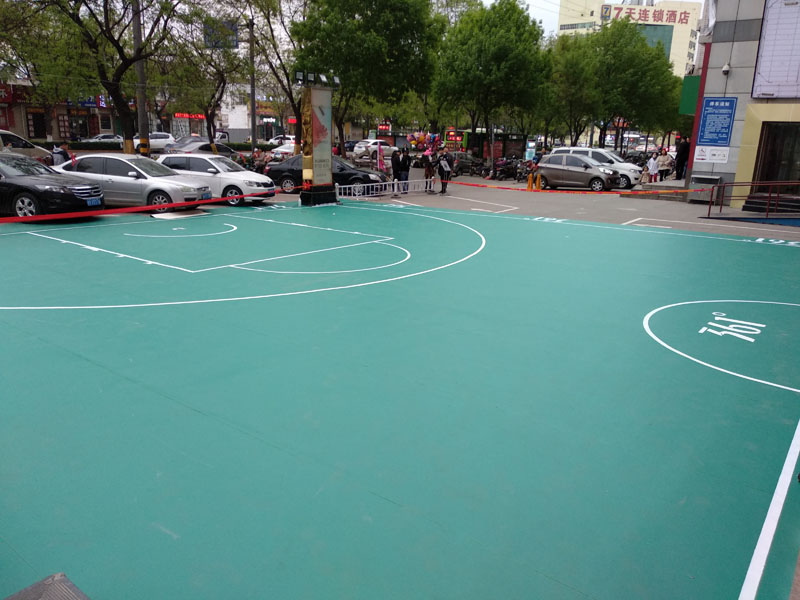 廠家供應(yīng)防滑PVC運(yùn)動(dòng)地板室內(nèi)籃球乒乓羽毛球排球地膠墊